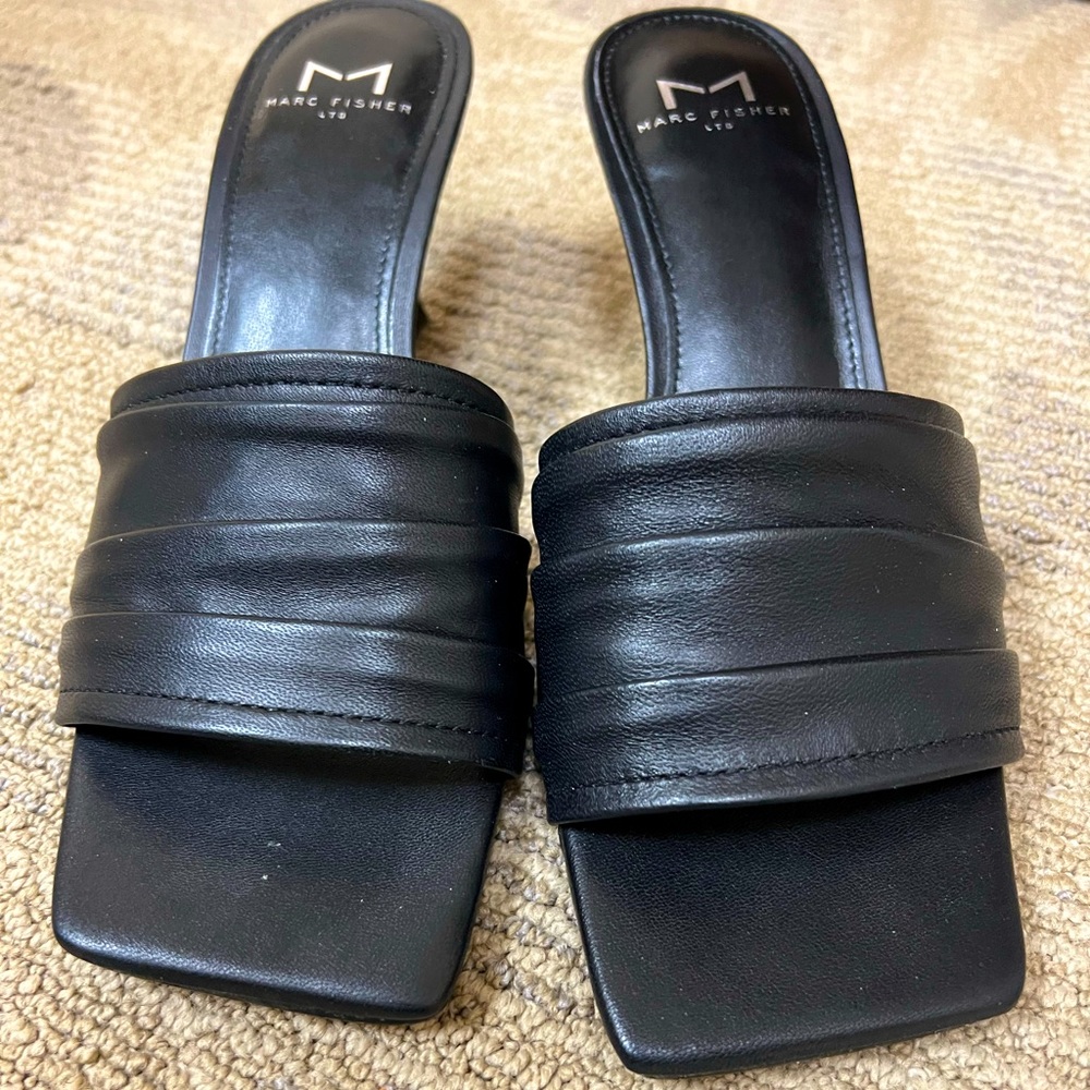 Marc Fisher Caleno kitten heel